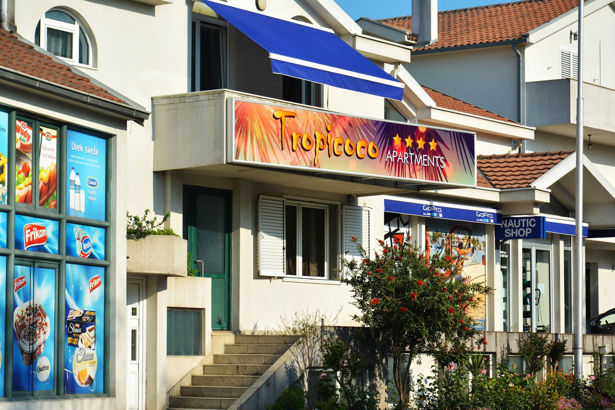 Tropicoco Apartments Tivat Bagian luar foto